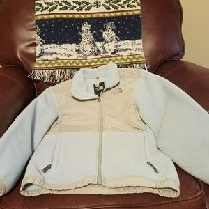 THE NORTH FACE jacket.